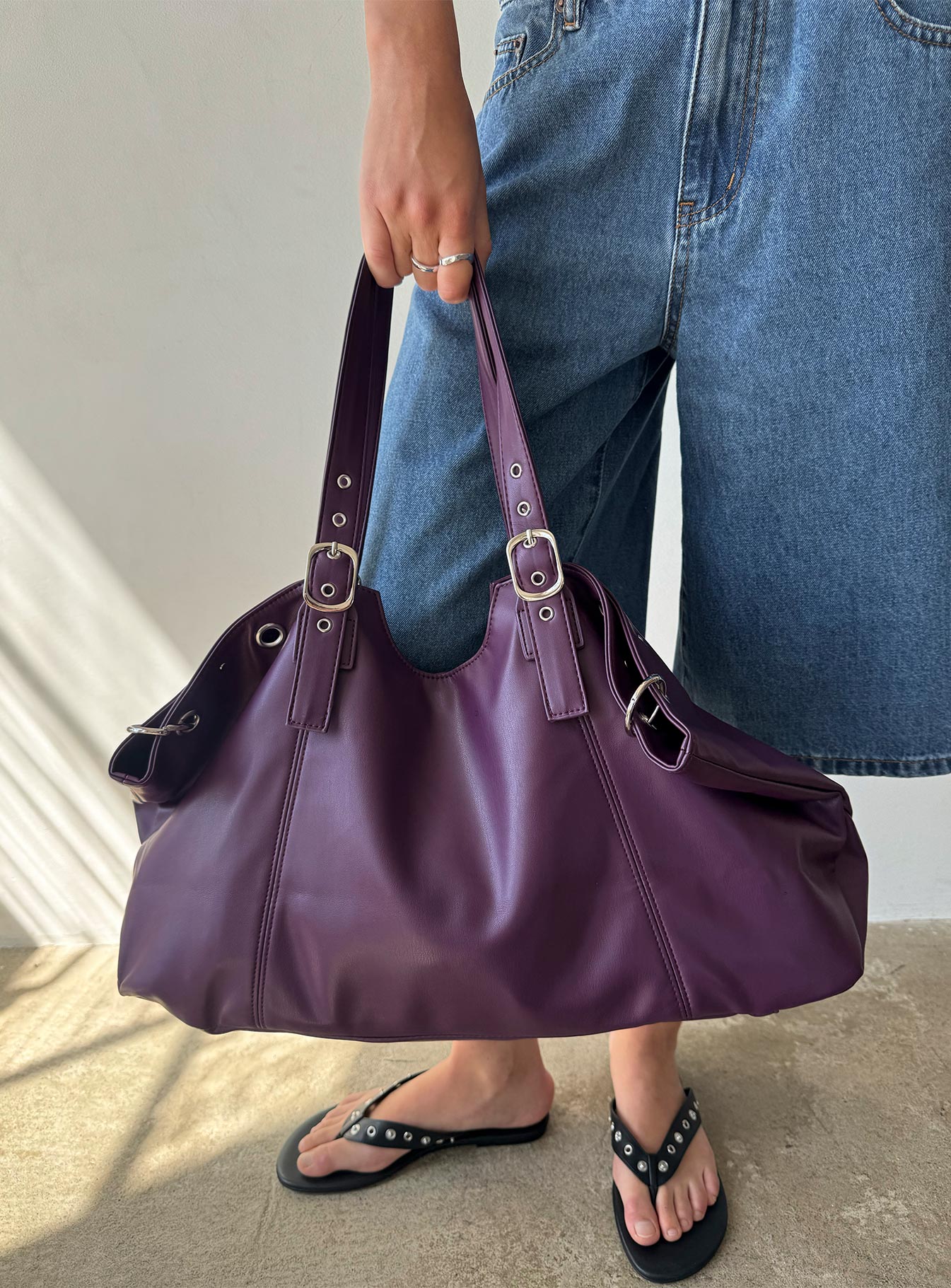 Amaria Buckle Detail Shoulder Bag Plum