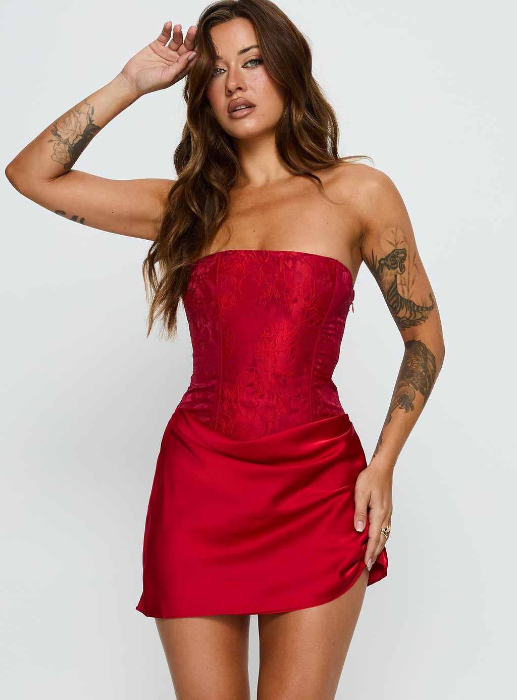 Mini-robe drapée sans bretelles Jenevieve Rouge