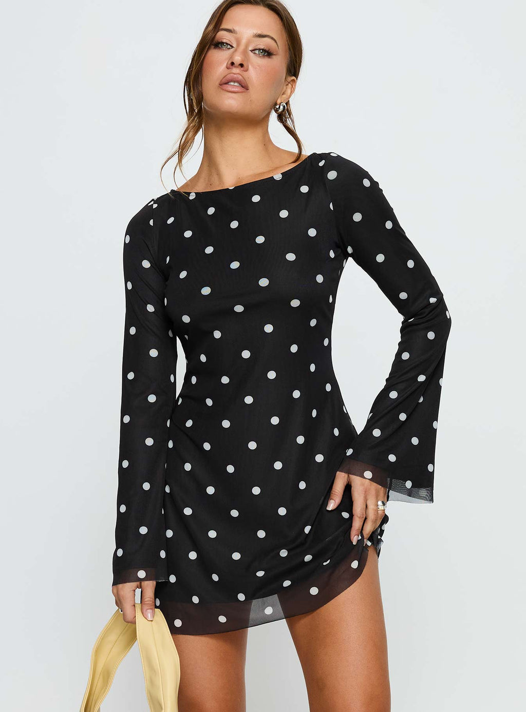 Mini-robe Lukea à manches longues, noire à pois