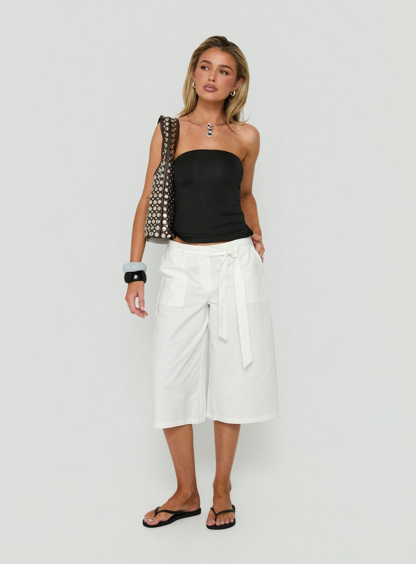 Khori 3/4 Longline Shorts White