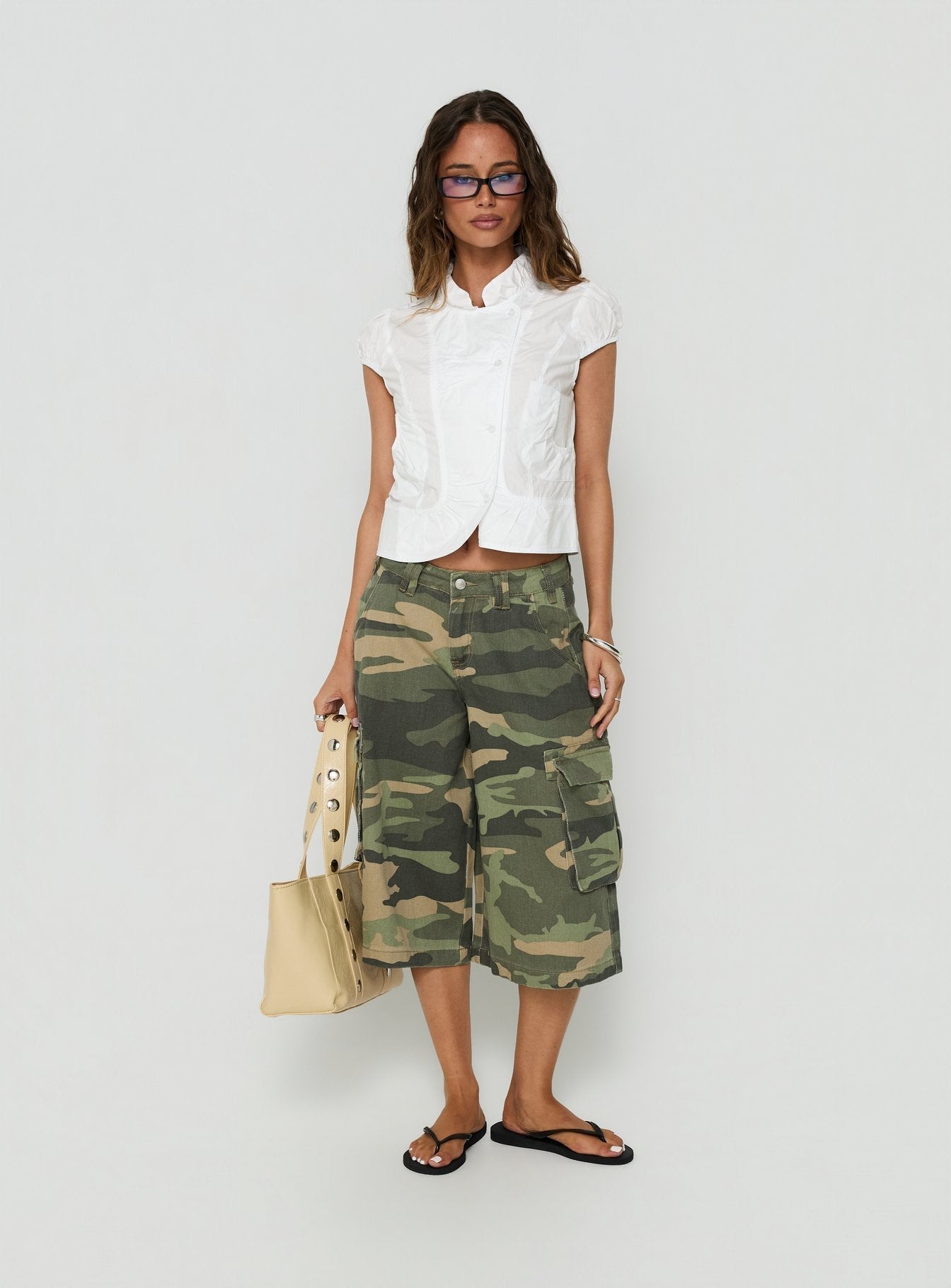 Quinni Wide Leg Cargo Jorts Light Wash Camo