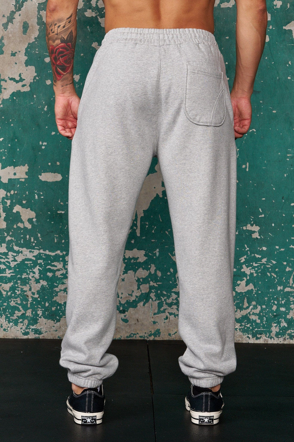 2143 - Golds Gym Immortal Jogger