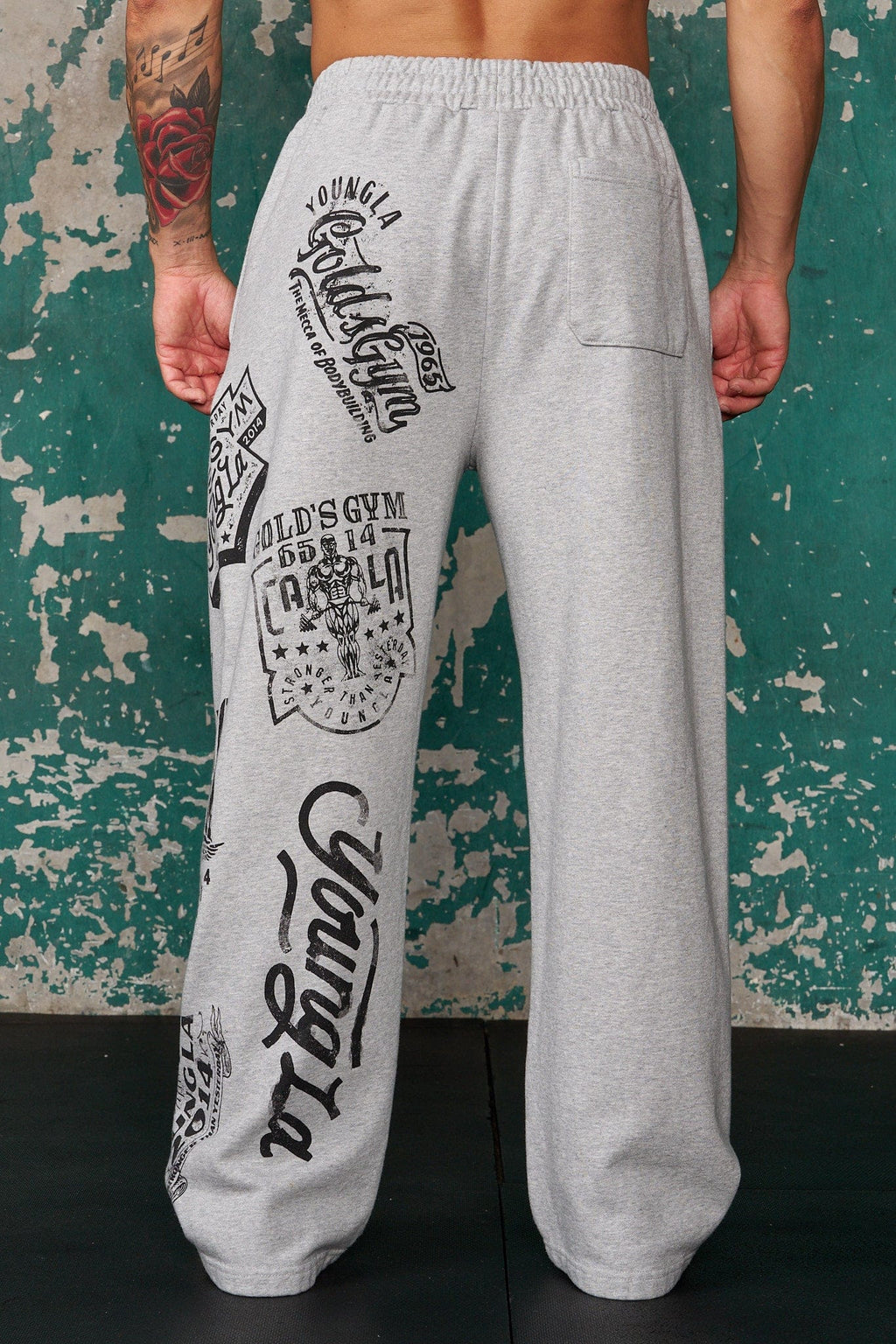 2142 - Golds Gym Evolution Sweatshirts