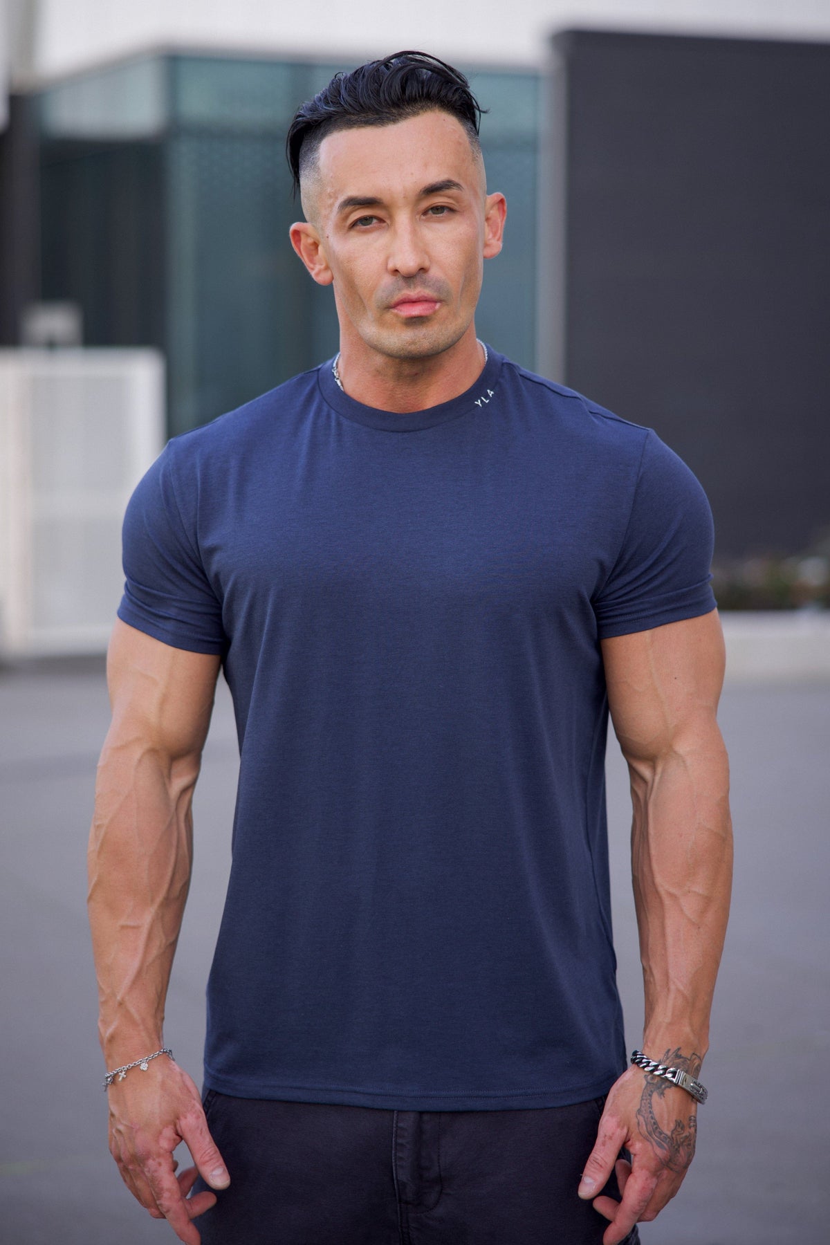 4334 - AeroTech Anliegende T-Shirts