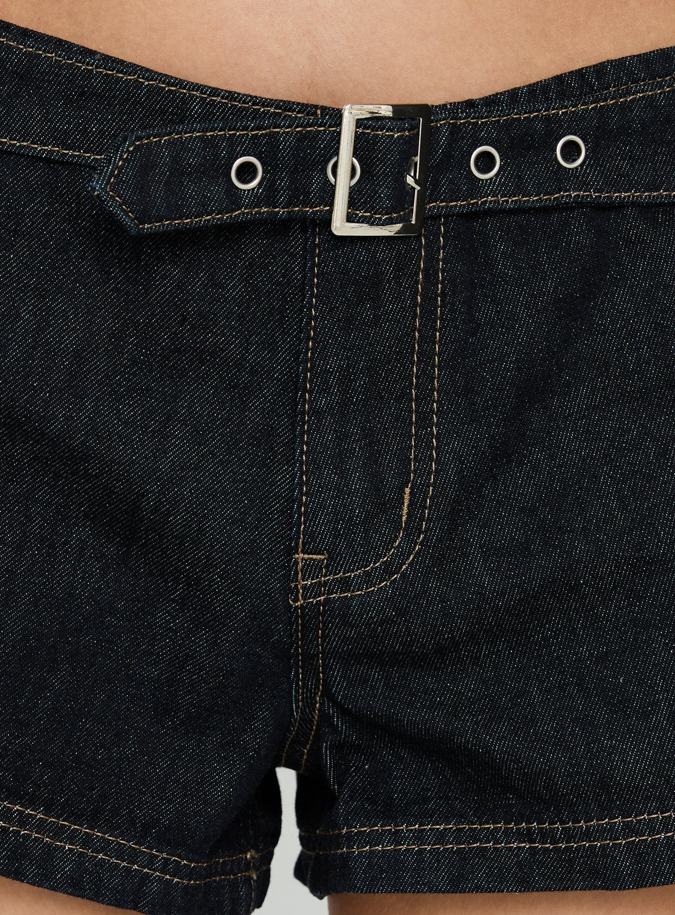 Wittney Buckle Micro Shorts Raw Denim