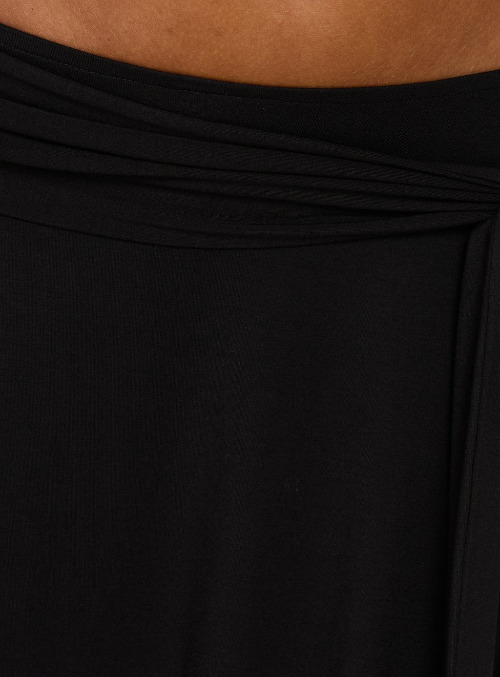 Soft Focus Tie Waist Midi Skirt Black