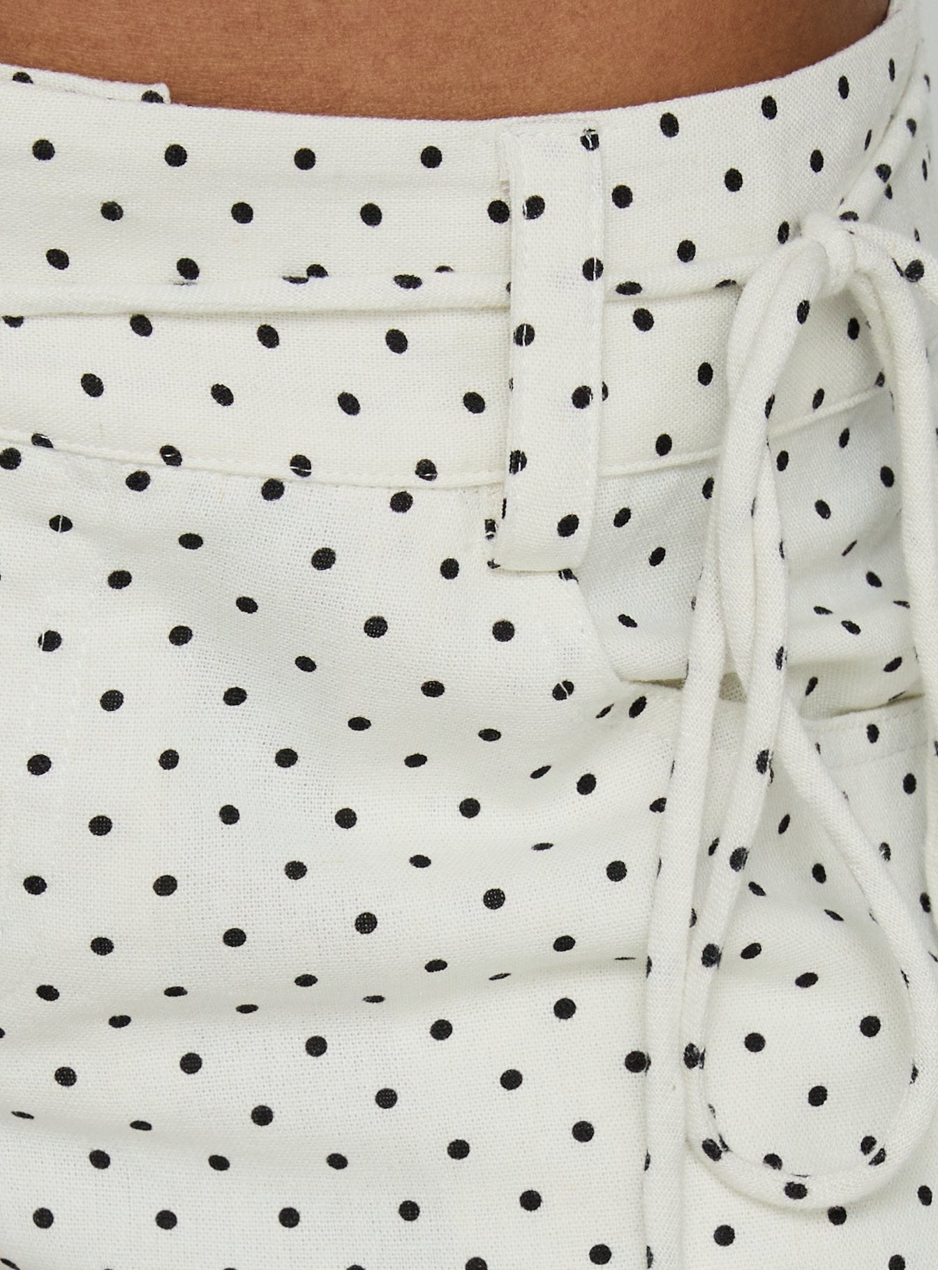 Lylie Linen Blend Tie Side Micro Shorts Cream Polka Dot