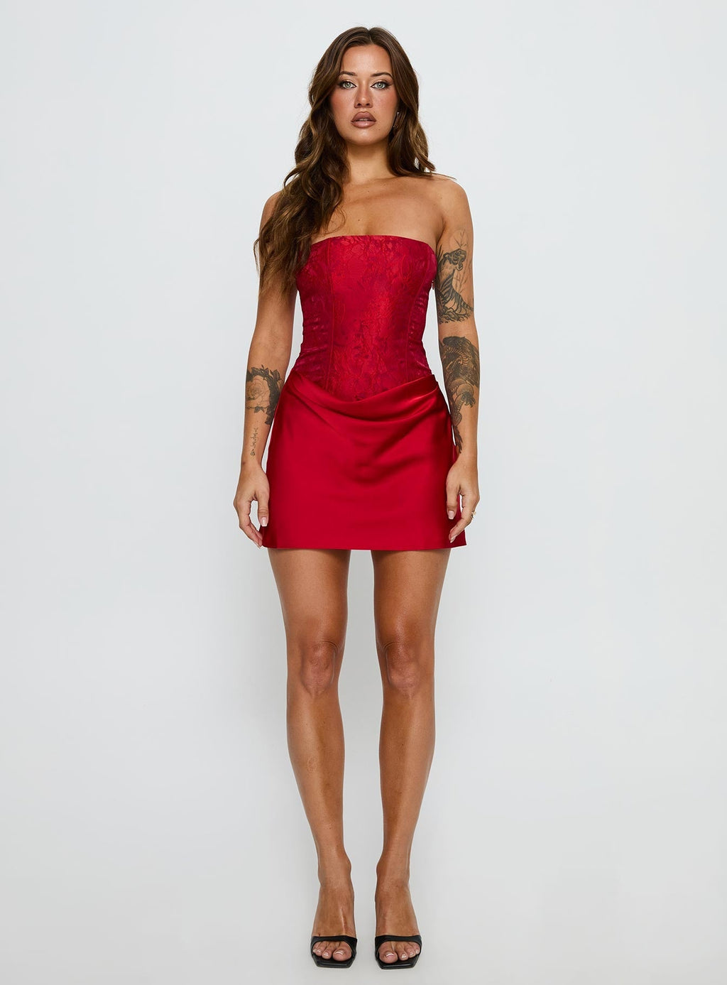 Mini-robe drapée sans bretelles Jenevieve Rouge