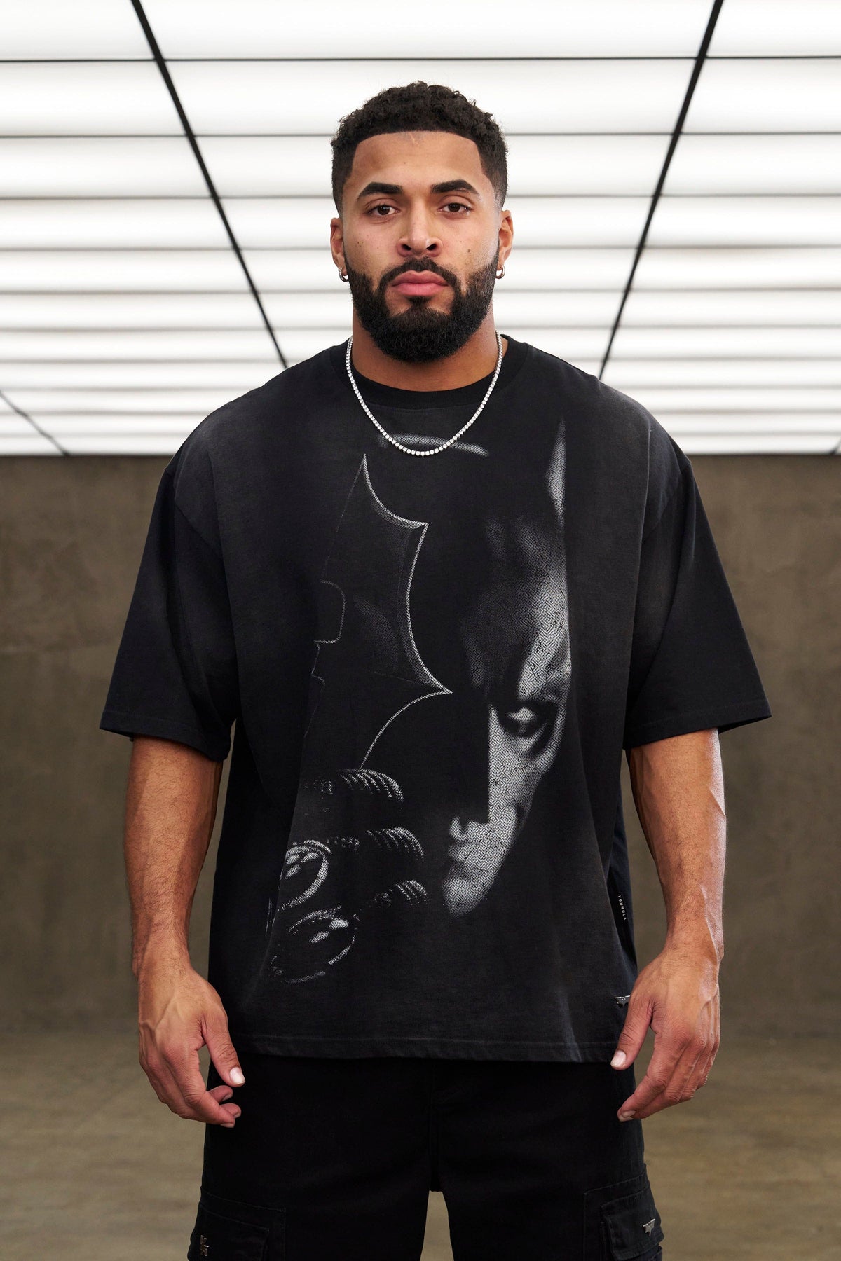 4254 - T-shirts Batman Shadow