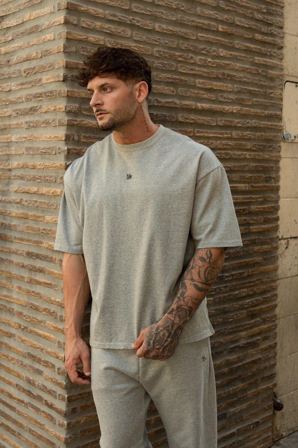 4153 - Elevated Essentials - Lässiges T-Shirt