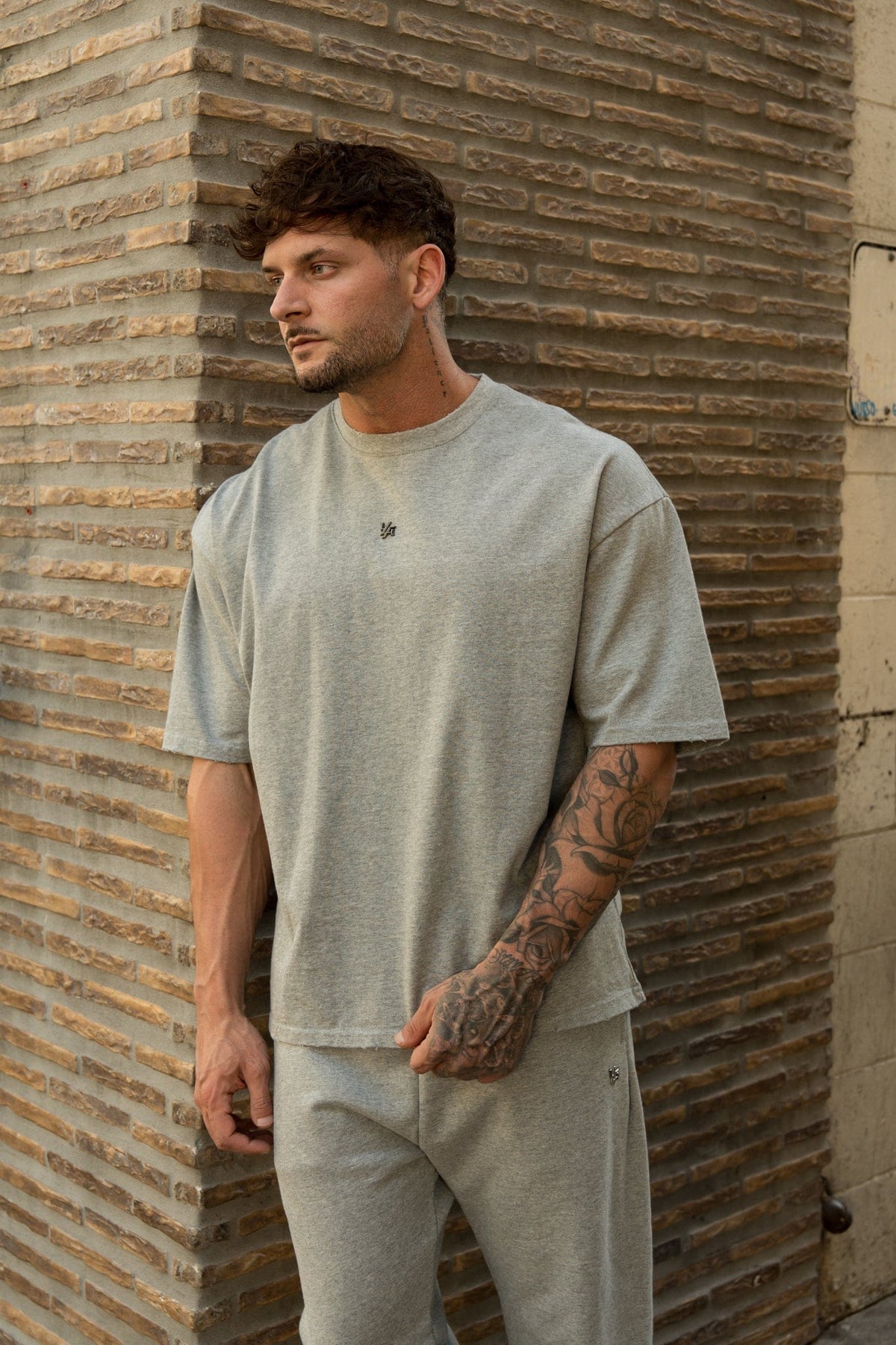 4153 - Elevated Essentials - Lässiges T-Shirt
