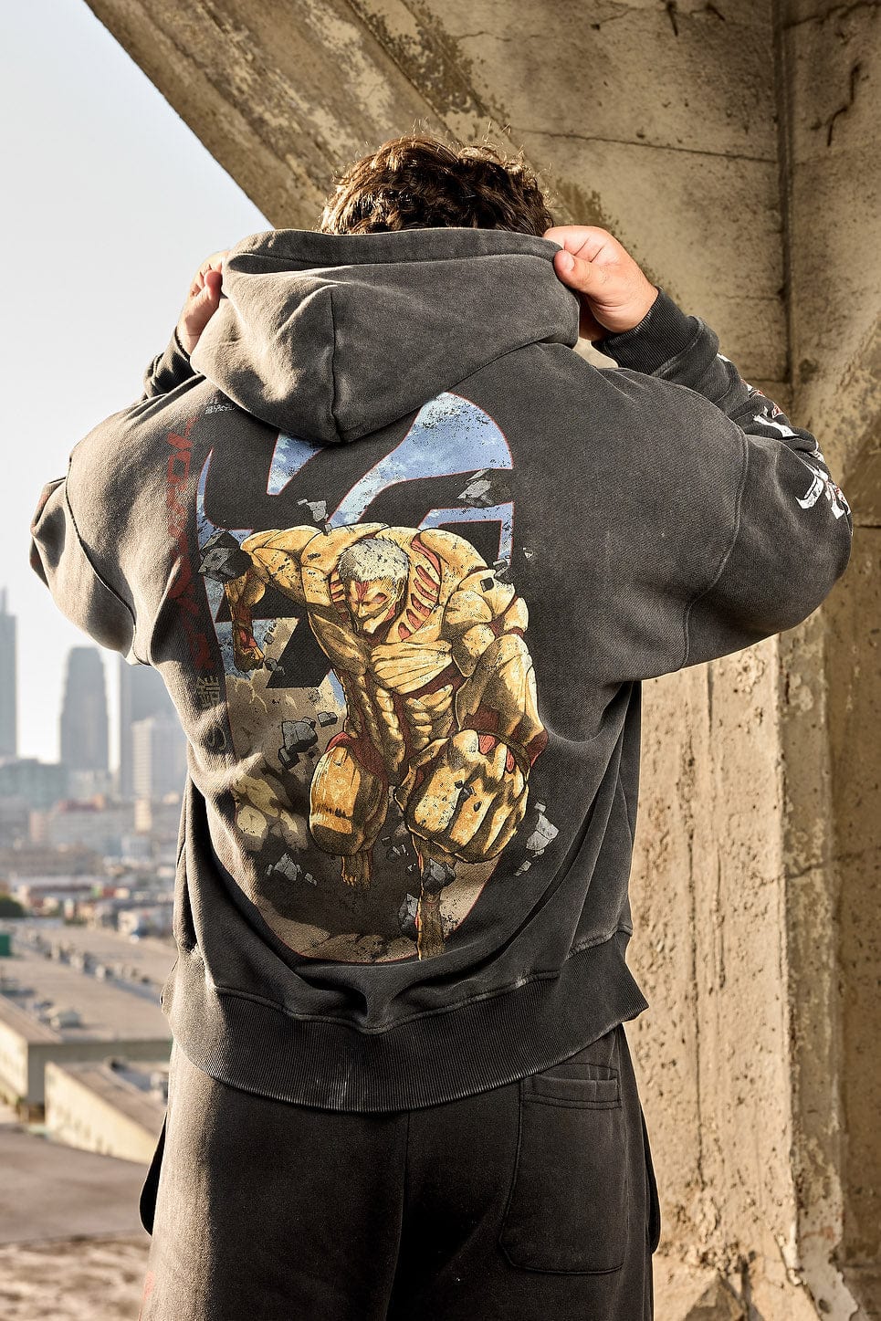 5129 - AOT© x YLA Kapuzenpullover
