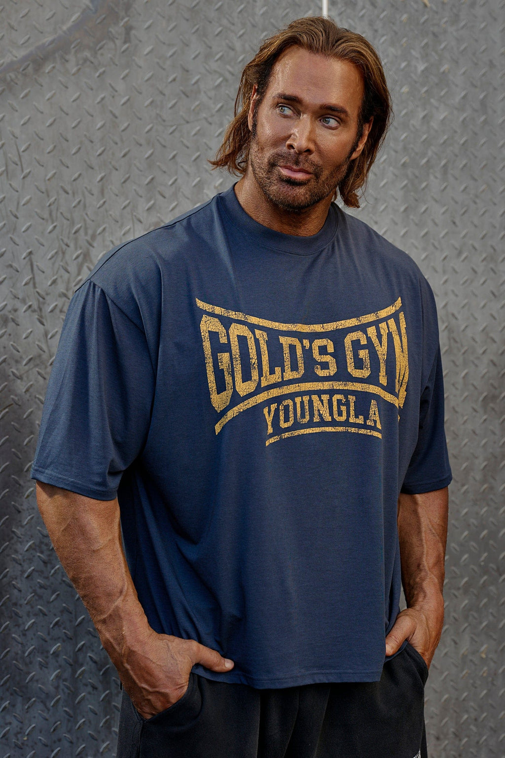 4248 - T-shirts larges Gold's Iron Legacy