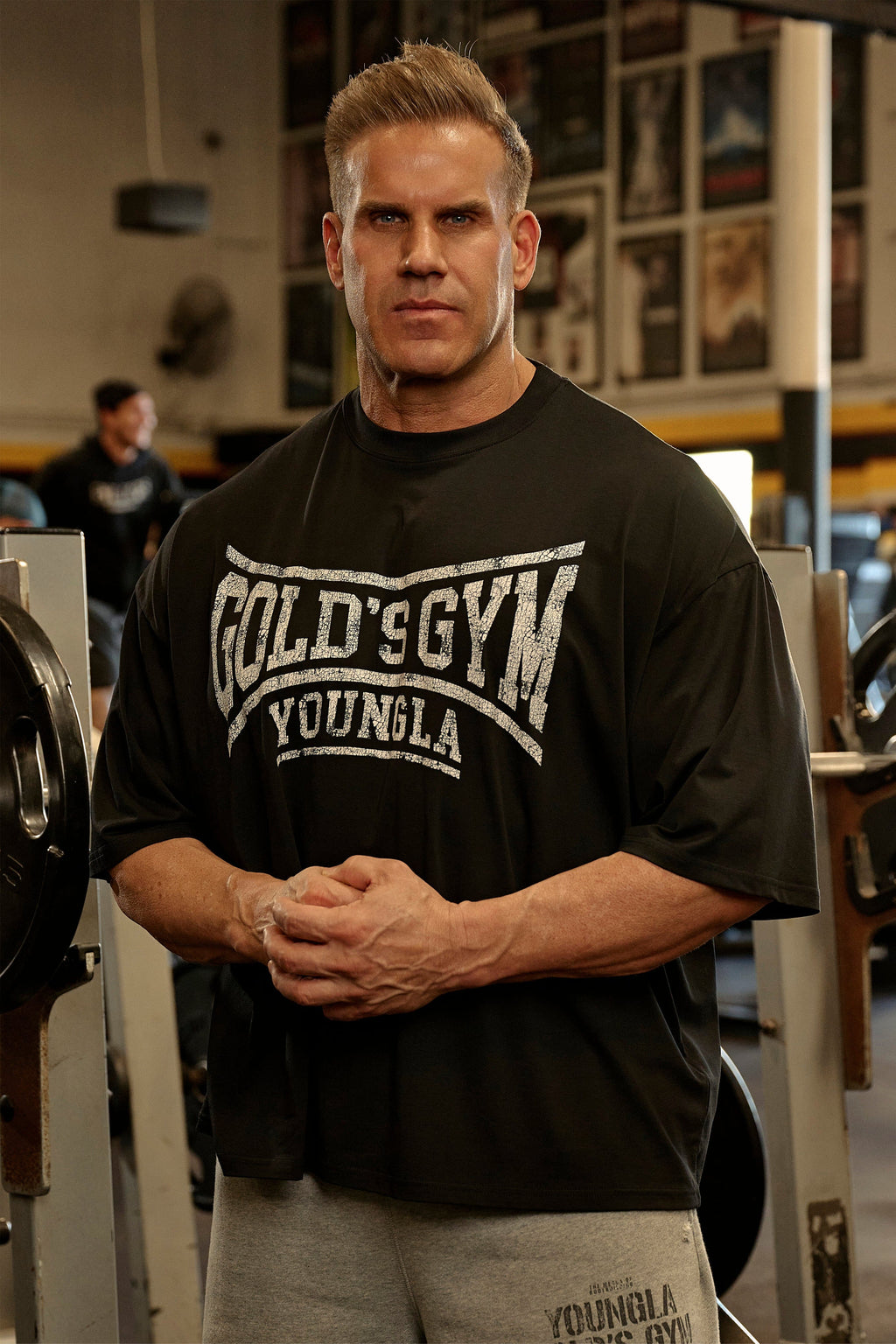 4248 - T-shirts larges Gold's Iron Legacy
