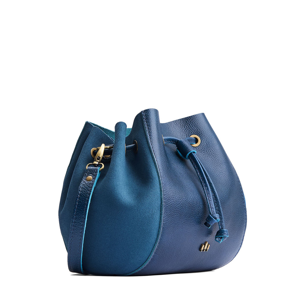 Nest Bucket Bag